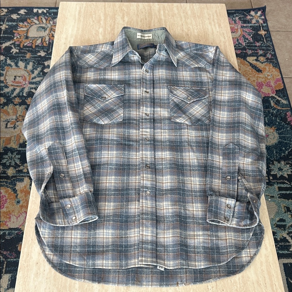 Pendleton Blue and Gray Plaid Casual Button Down Shirt